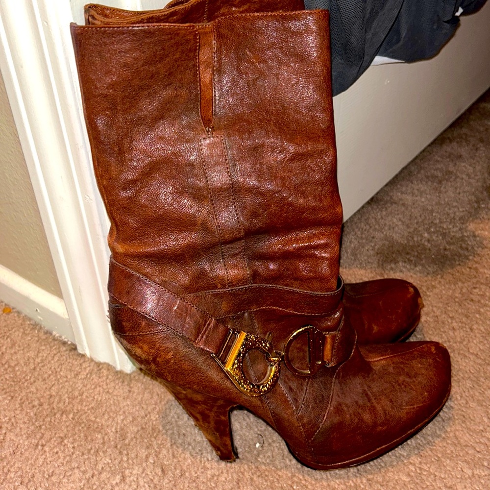 Brown Boots with Gold Detail